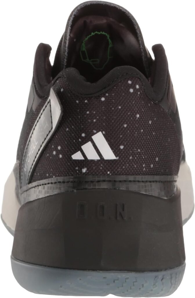 adidas Unisex-Child Donovan Mitchell Issue 4 Basketball Shoes